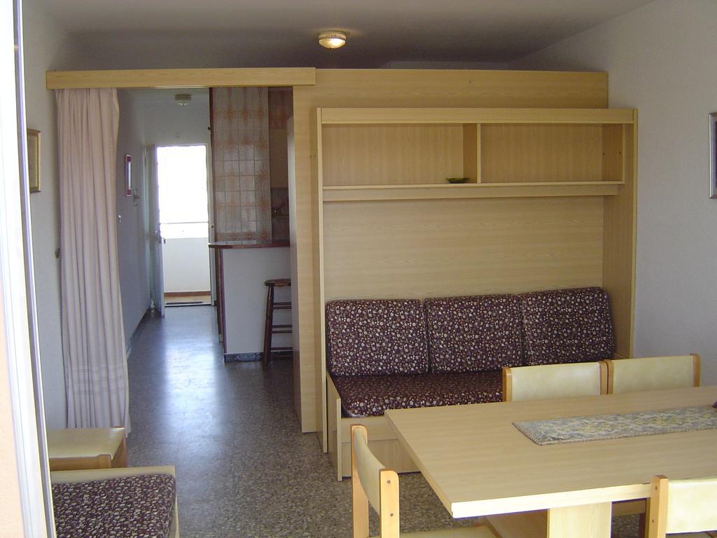 Alpen1 Voramar Apartment Peniscola Room photo